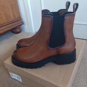 Steve Madden NEW leather platform ankle booties size 9.5